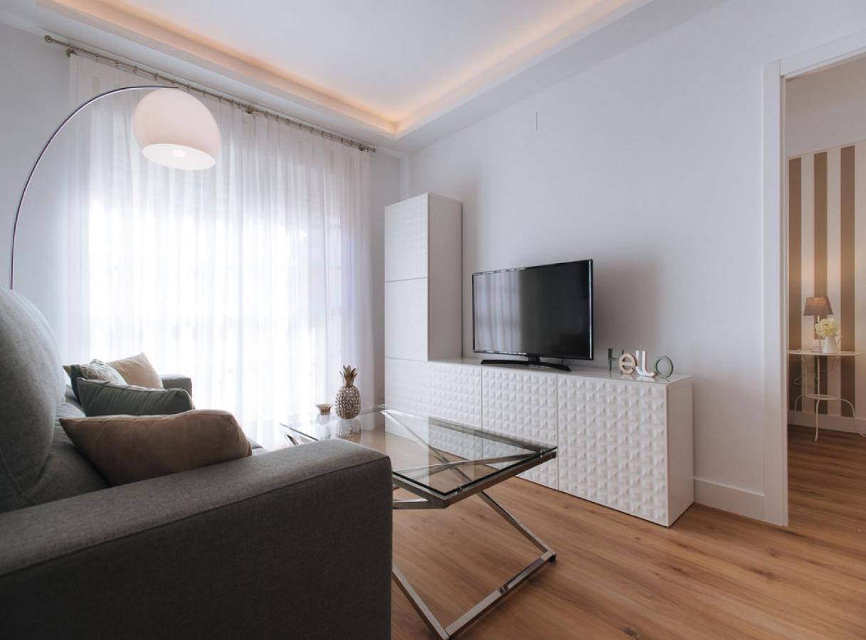 Azahares Suite Apartment Séville Extérieur photo