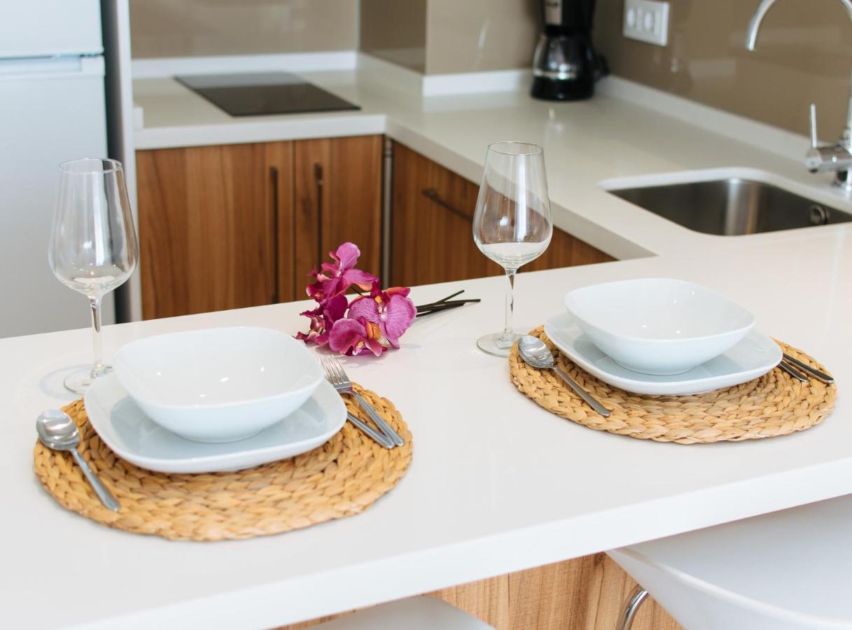 Azahares Suite Apartment Séville Extérieur photo